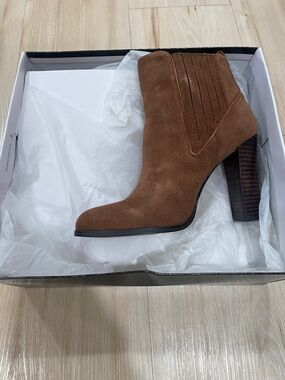 Gorgeous Nine West Brown Suede Ankle Boot with Block Heel